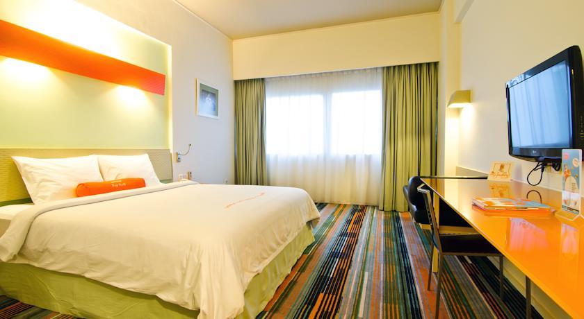 Harris Hotel Batam Center Exterior foto
