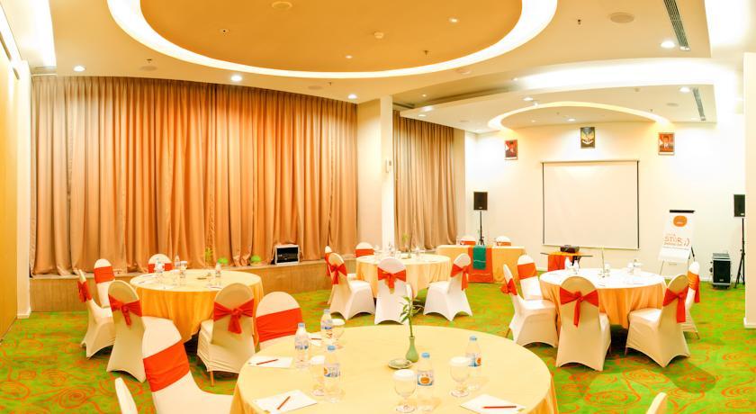 Harris Hotel Batam Center Exterior foto